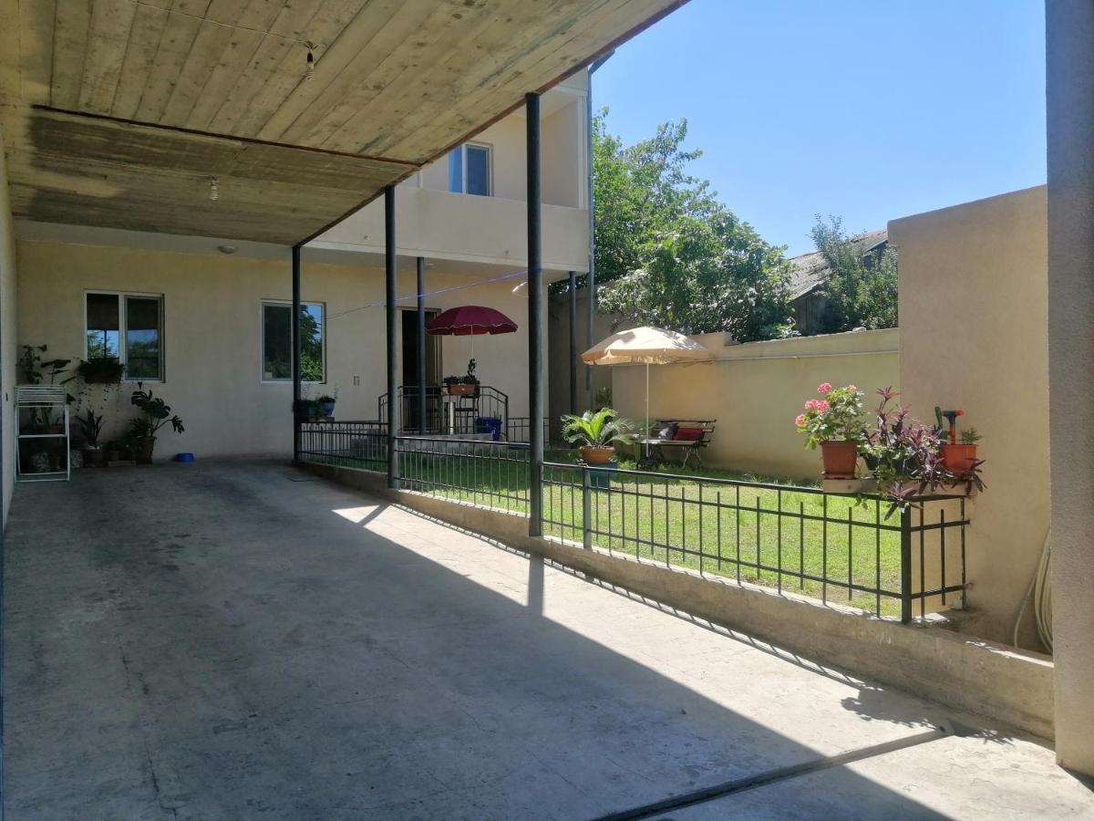 Guesthouse Different Τυφλίδα Εξωτερικό φωτογραφία
