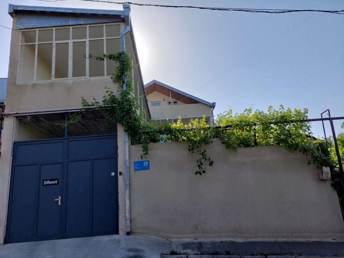 Guesthouse Different Τυφλίδα Εξωτερικό φωτογραφία