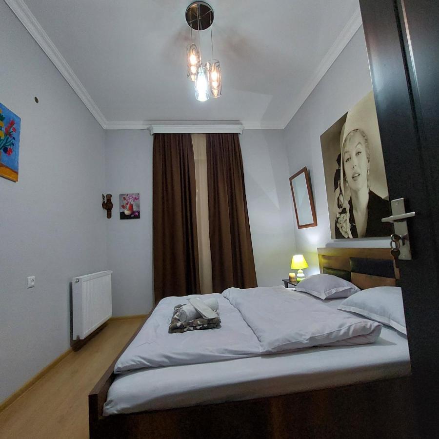 Guesthouse Different Τυφλίδα Εξωτερικό φωτογραφία