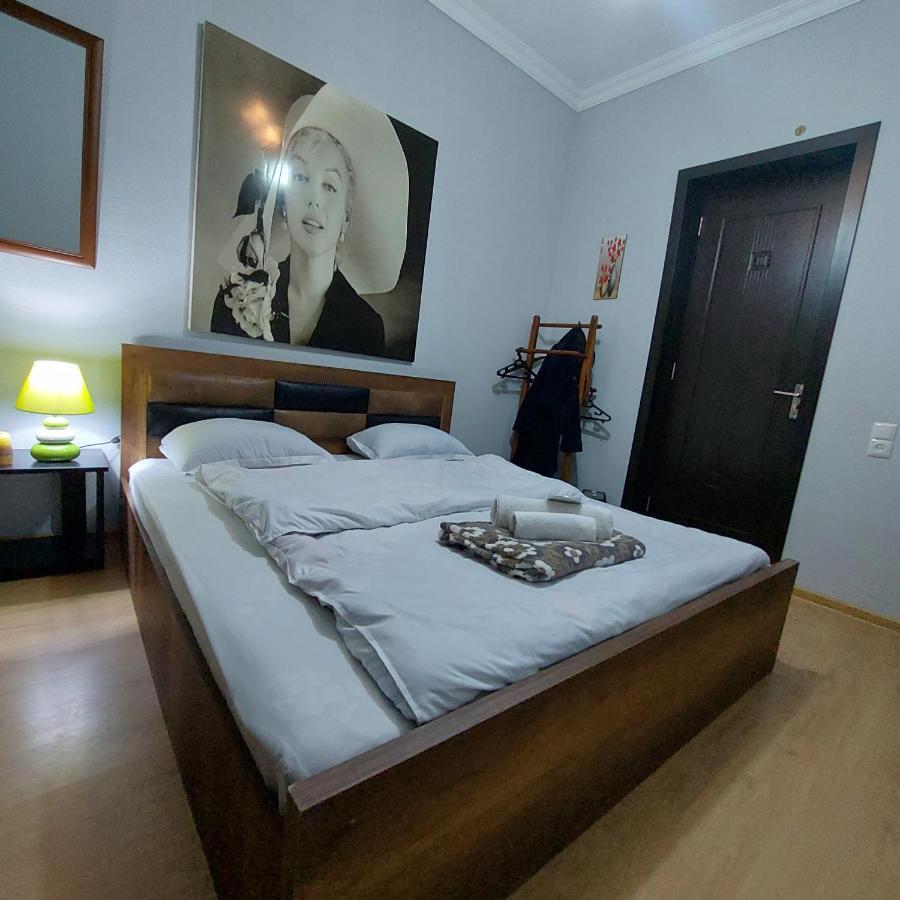 Guesthouse Different Τυφλίδα Εξωτερικό φωτογραφία