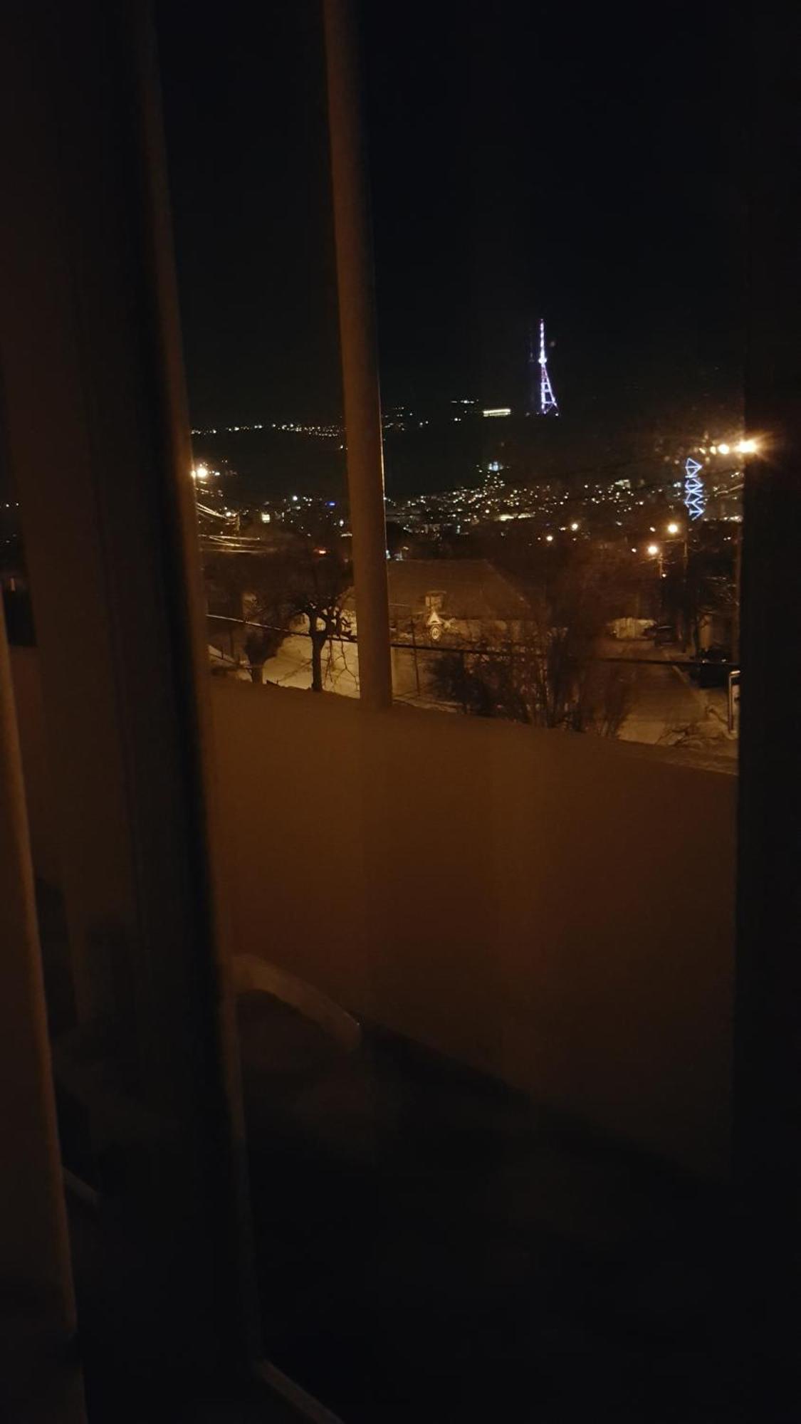 Guesthouse Different Τυφλίδα Δωμάτιο φωτογραφία