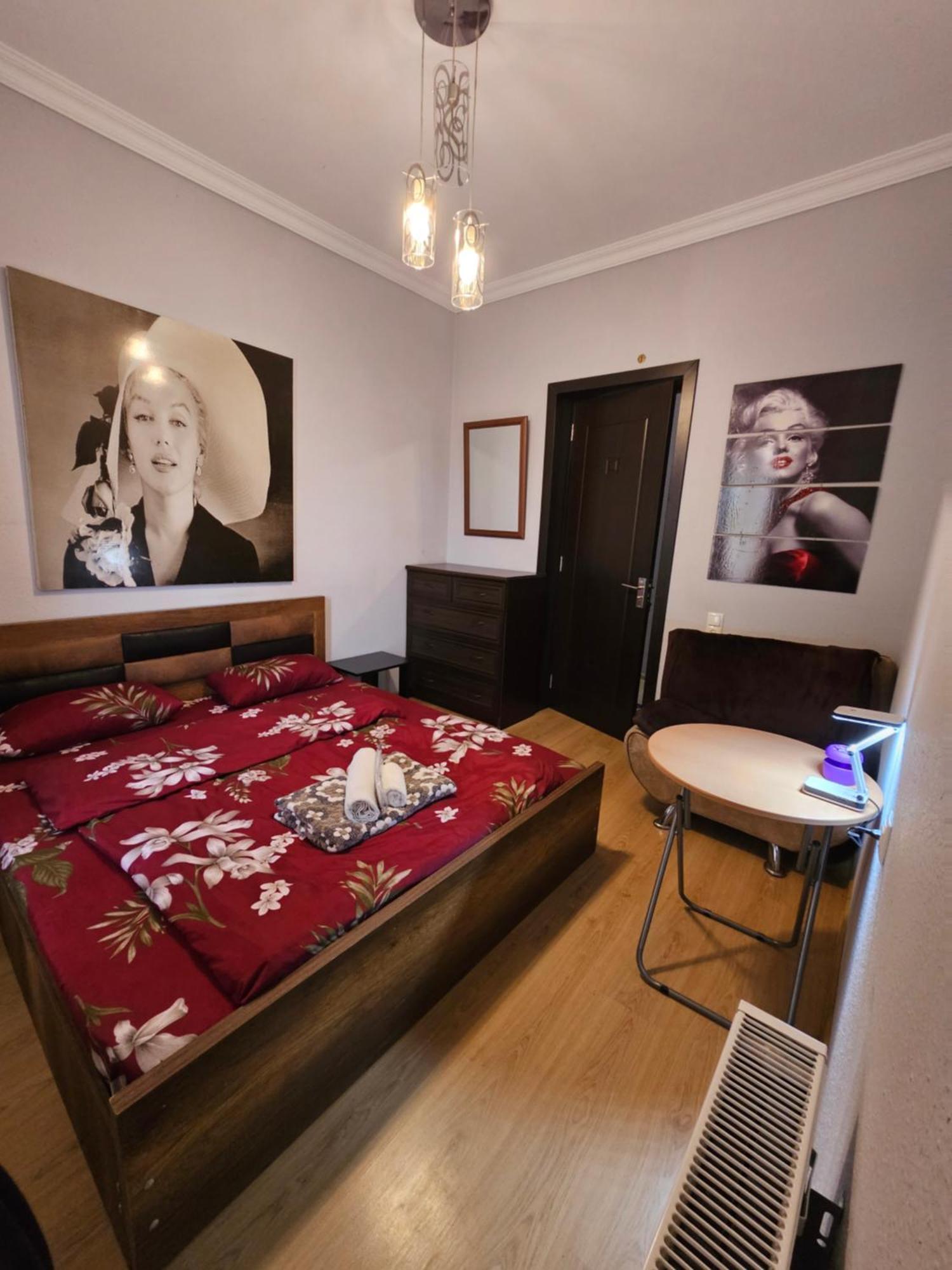 Guesthouse Different Τυφλίδα Εξωτερικό φωτογραφία